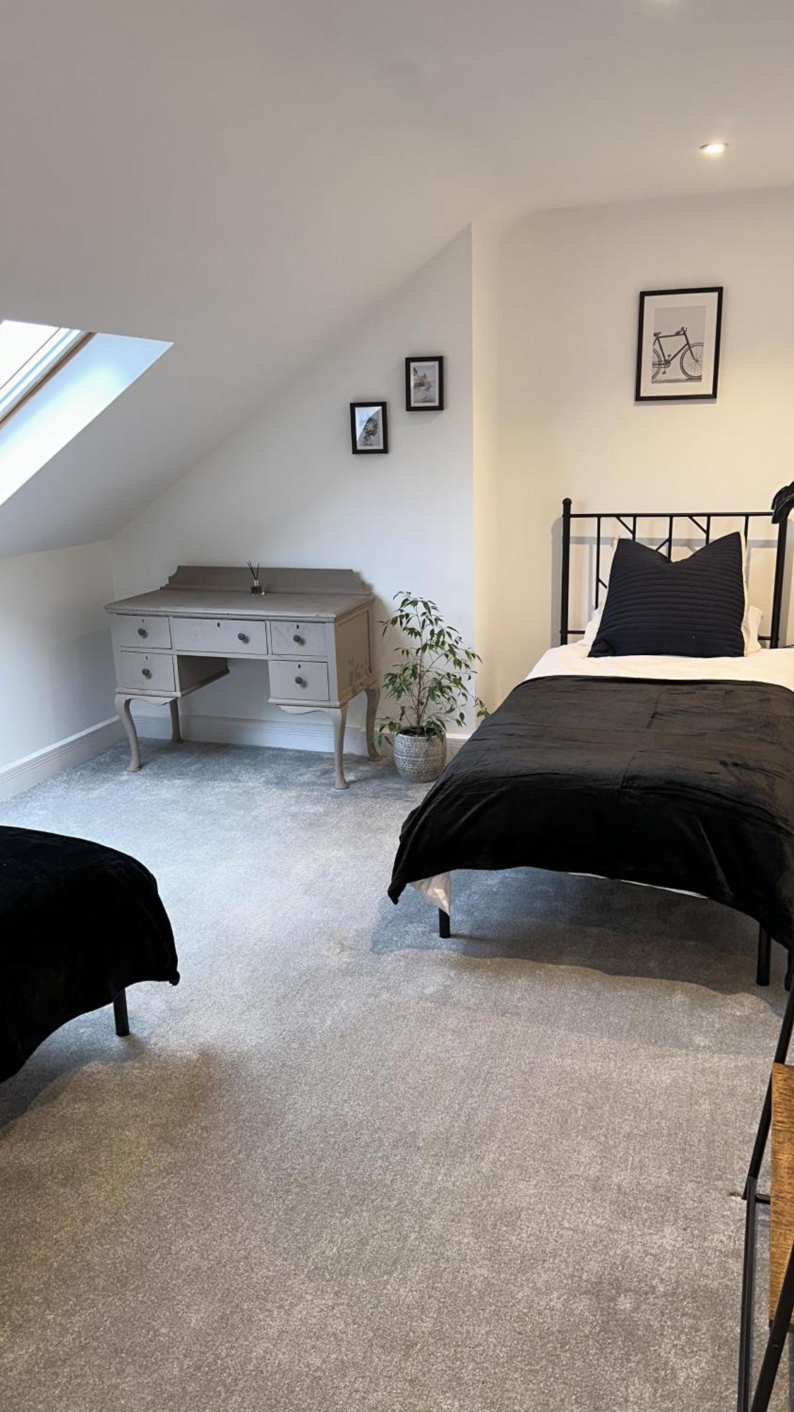 Modern Harrogate House Sleeps 10, Cinema Room & Hot Tub Экстерьер фото