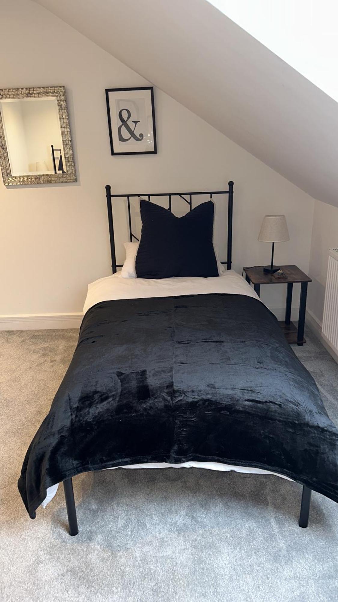 Modern Harrogate House Sleeps 10, Cinema Room & Hot Tub Экстерьер фото